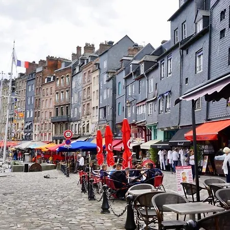 Le Bourg 3*