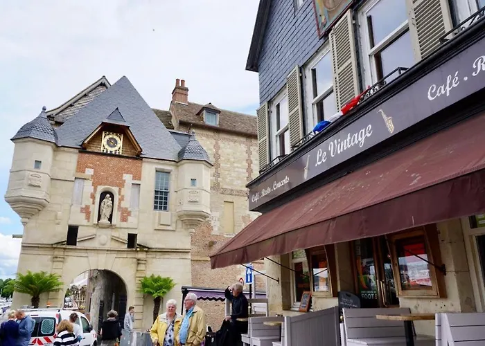 Le Bourg Bed and breakfast