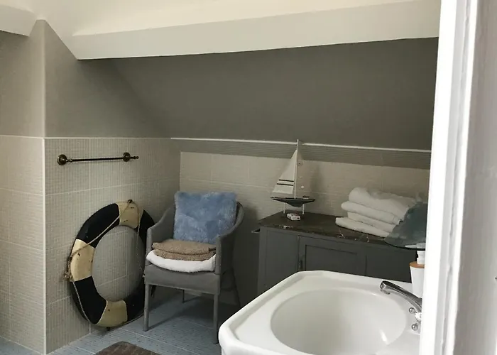 Le Bourg 3* Asnieres-en-Bessin