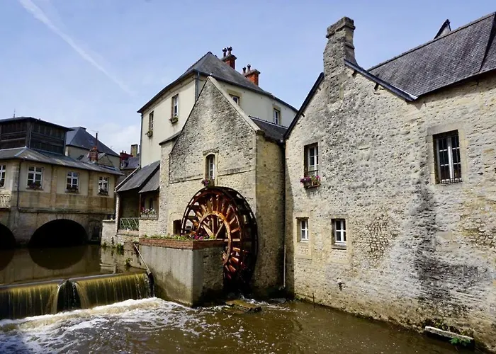 Le Bourg Asnieres-en-Bessin