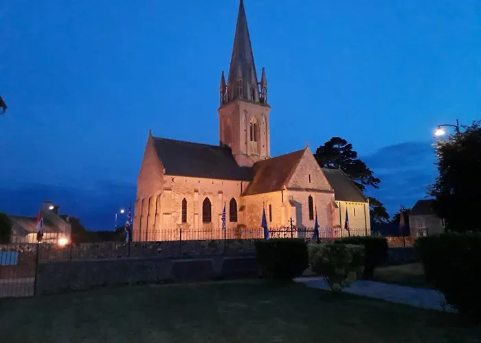 Le Bourg فندق مبيت وإفطار